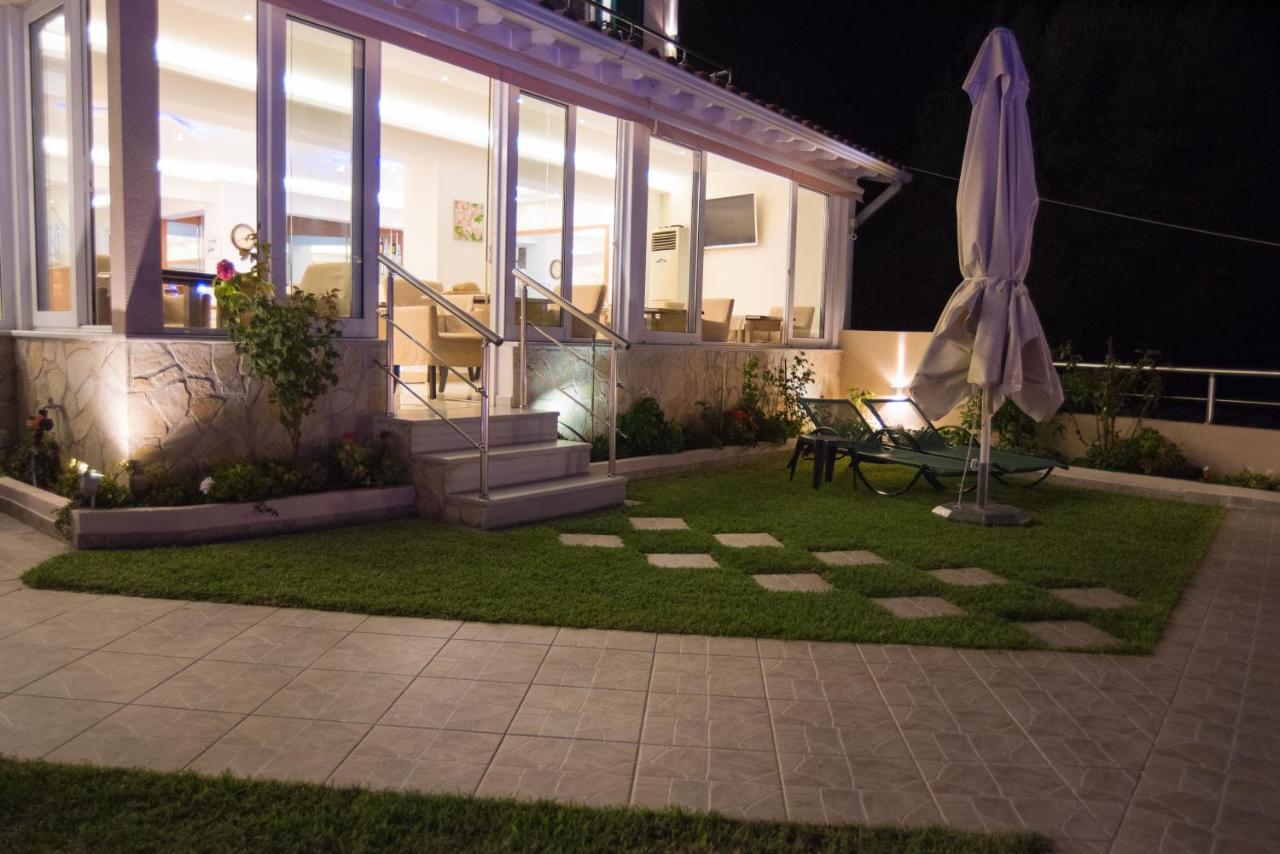 Oasis Hotel Perigiali Exterior foto